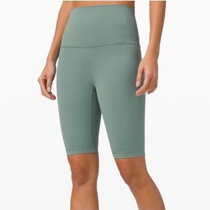 Lululemon Align size 4 10’ short tidewater teal